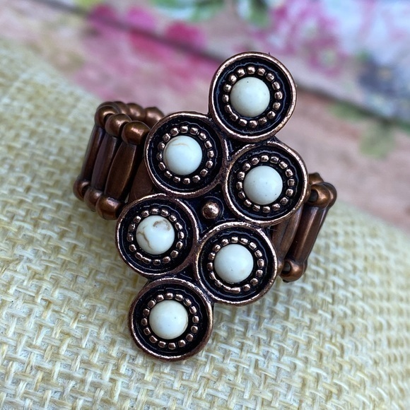 Paparazzi Rings - Picture 1 of 2